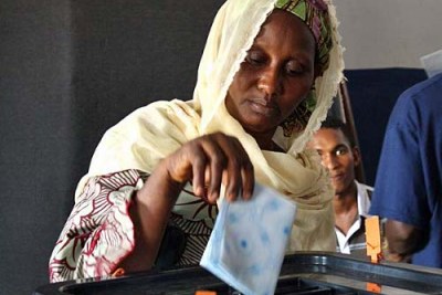 Entrain de voter à Conakry.