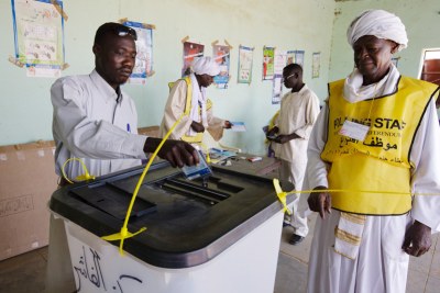 Voting in Darfur (file photo).