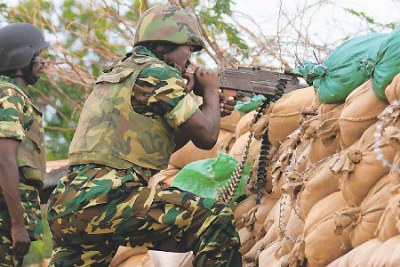 African Mission for Somalia soldiers fighting the al-Shabaab insurgents in the front line in Mogadishu on (file photo).