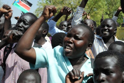 South Sudanese protest against Khartoum (file photo): Within days of the signing of a non-aggression pact, South Sudan officials are accusing Khartoum of bombing a town in Unity State.