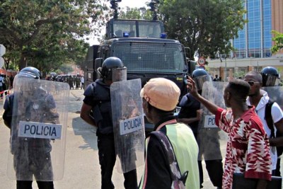 Policiers angolais - Photo d'Illustration