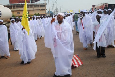 The Islamic Movement of Nigeria in a protest against anti-islam film along the Namdi Azikwe express way Tudu-wada, Kaduna