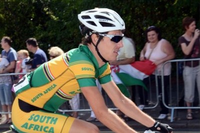 Le Sud-africain Daryl Impey, premier Africain maillot jaune de l'histoire du Tour de France