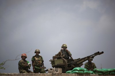 Des soldats de la paix de l’Union africaine et de l’ONU à Mogadiscio, en Somalie.