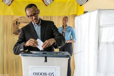 President Kagame casting his vote at a past election.