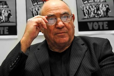 Former South African intelligence minister, Ronnie Kasrils (file photo).