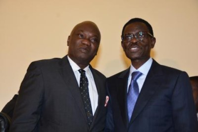 Le Président de la BOAD, M. Christian ADOVELANDE (à droite), en compagnie du Vice-Président de l'institution, M. Bassary TOURE
