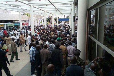 Nasa supporters welcome Raila Odinga at Jomo Kenyatta International Airport.