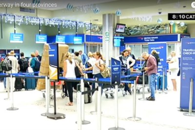 A queue of frustrated passengers at the Port Elizabeth airport on November 15, 2019, after SAA cancelled flights.