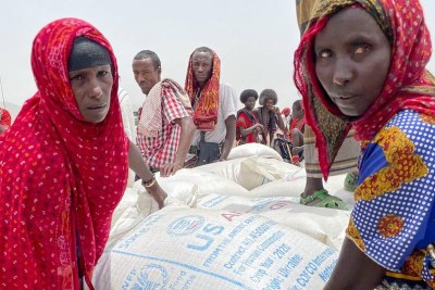 Women in the Afar region of Ethiopia receive emergency food assistance (file photo).