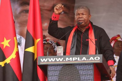 Le président du MPLA Joāo Lourenço à la clôture de la campagne de son parti à Luanda