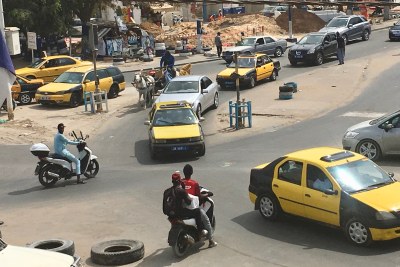 A busy intersection in Dakar.