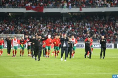 La sélection marocaine de football a signé une victoire étincelante face au Brésil par 2 buts à 1, samedi soir en match amical disputé au grand stade de Tanger.