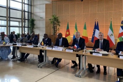 La réunion ministérielle Cemac-France, à Bercy, le 25 avril 2023. Bercy. Au centre, le ministre congolais Jean-Baptiste Ondaye et le ministre français Bruno Le Maire.