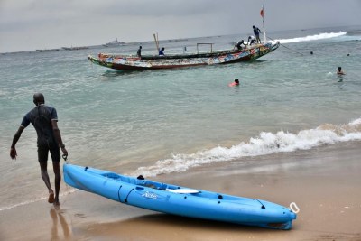 Opération pour le repéchage de corps sans vie après le chavirement d'une pirogue au large de Dakar, ce lundi 24 juillet 2023