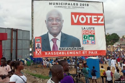 Une affiche électorale à Abidjan, en Côte d'Ivoire, le 30 septembre 2018.